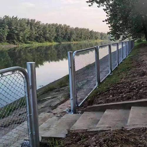 【优盾高速公路隔离栅绿色钢丝防护网围山圈地框架护栏网】价格_厂家-